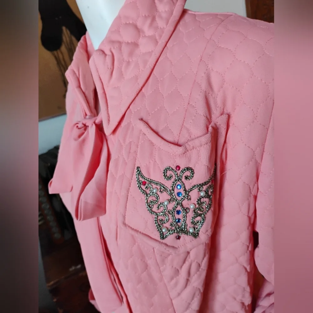 Gorgeous 40's Quilted Coral Jacket Size M/L. - Picture 6 of 12
